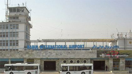 Talibán ataca con misiles el aeropuerto internacional de Kabul